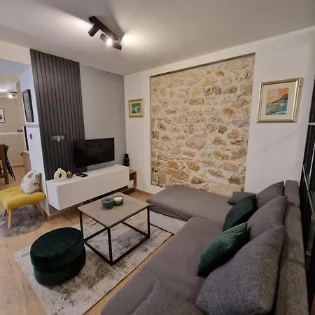 Little Oasis Апартаменты Шибеник