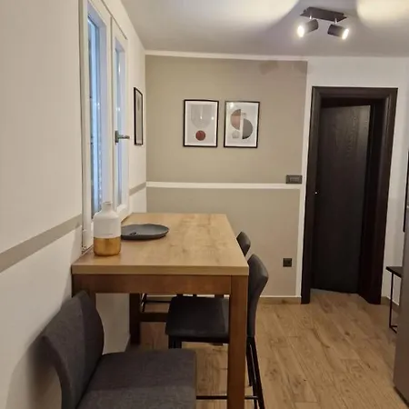 Апартаменты Little Oasis Шибеник