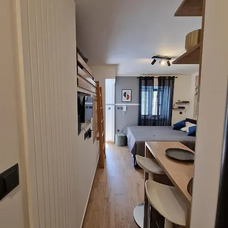 Little Oasis Apartment *