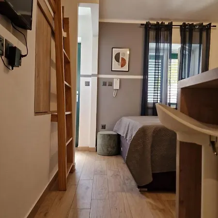 Little Oasis Apartman Šibenik